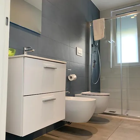 Apartment Dadola *
